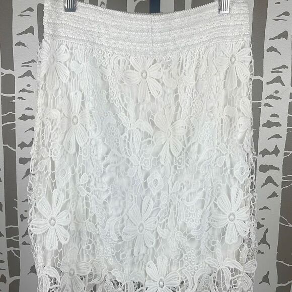 Crochet Floral Lace Midi Pencil Skirt - Picture 7 of 8